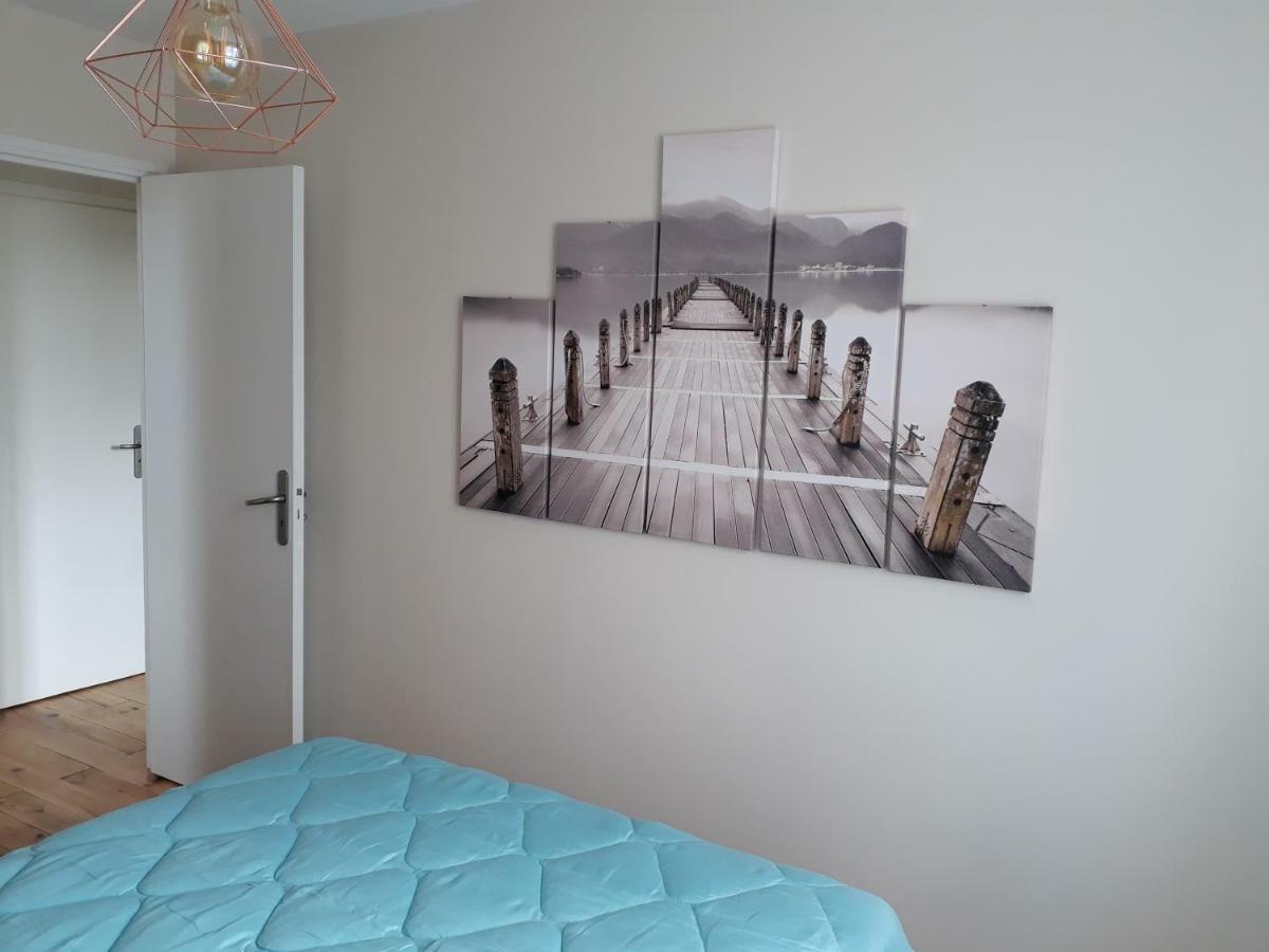 Gite " Le Vieux Noyer" Liesville-sur-Douve Luaran gambar