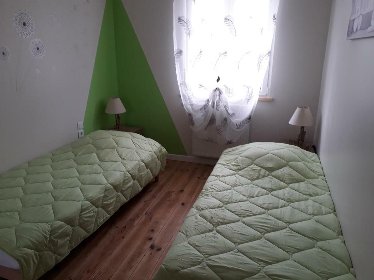 Gite " Le Vieux Noyer" Liesville-sur-Douve Luaran gambar