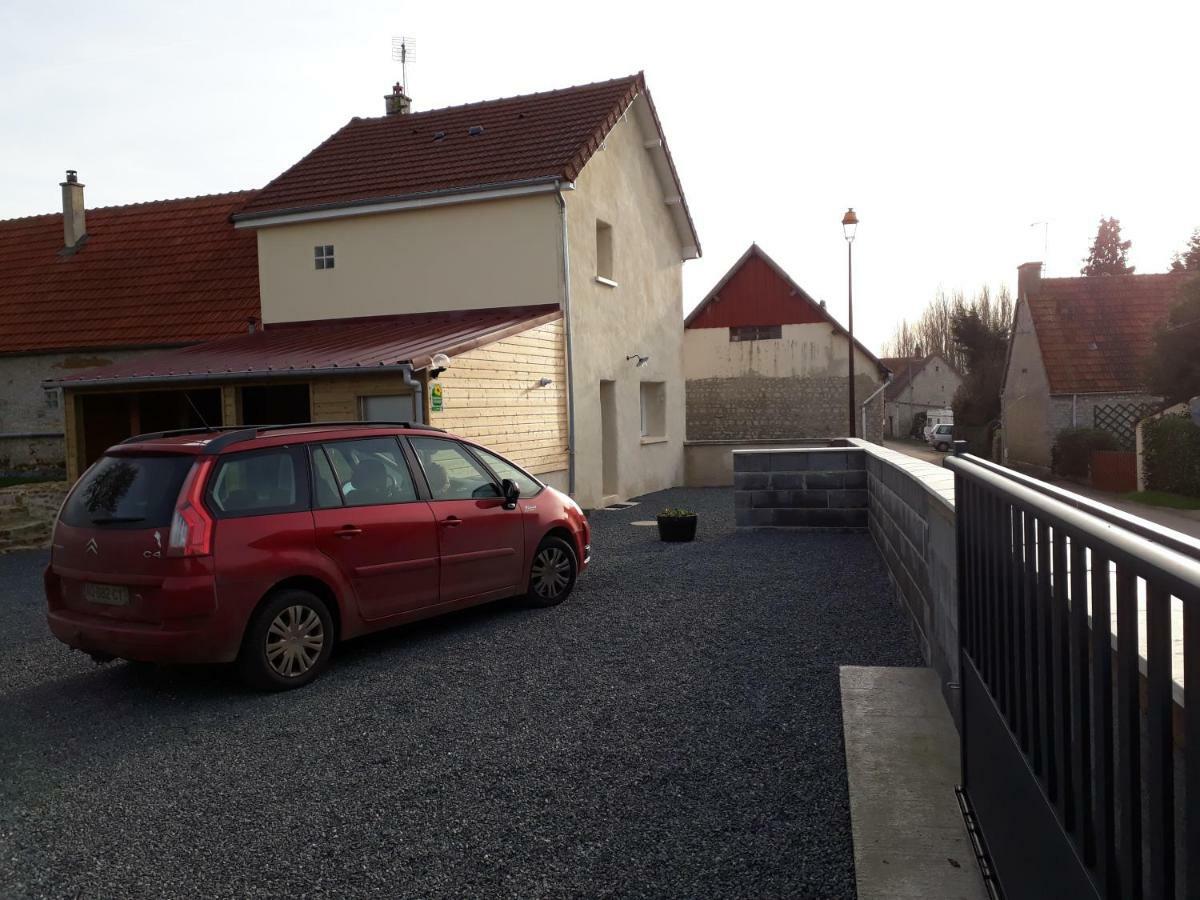 Gite " Le Vieux Noyer" Liesville-sur-Douve Luaran gambar